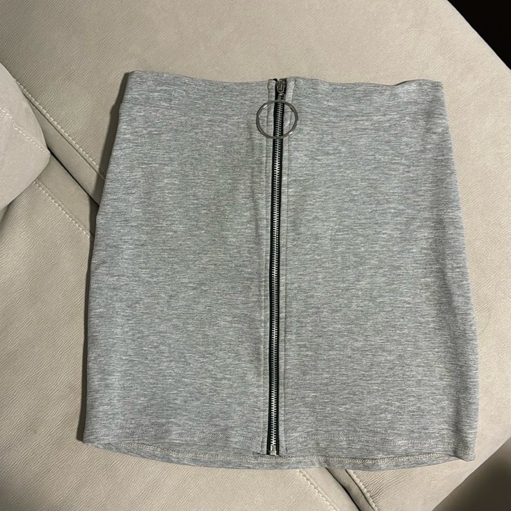 Grey spandex Mini Skirt- New with Tags